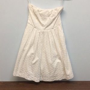 Gap eyelet mini strapless